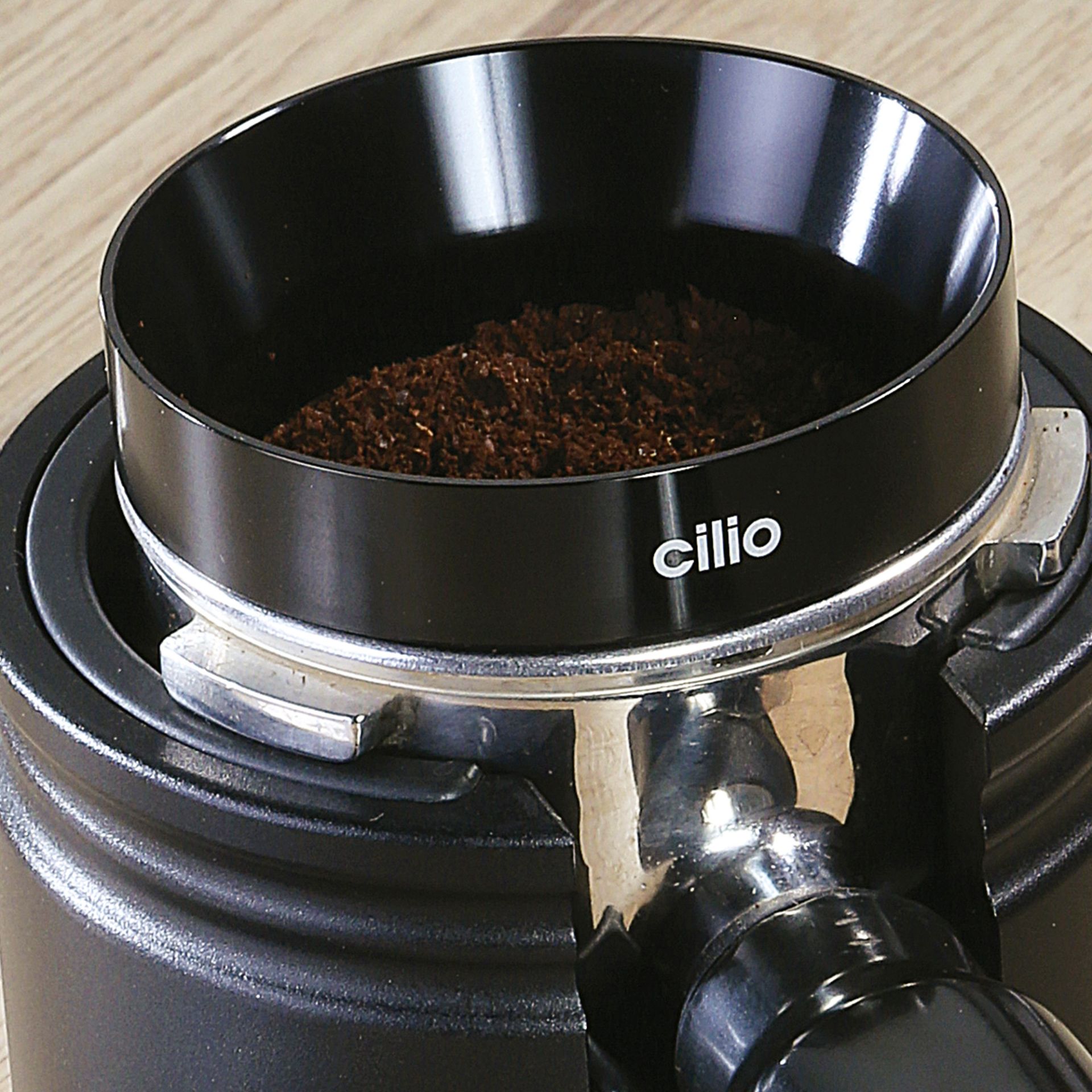 550894 Dávkovací kroužek BARISTA - 58mm - je perfektní pro přesné dávkování bez plýtvání mletou kávou. od CILIO (3)